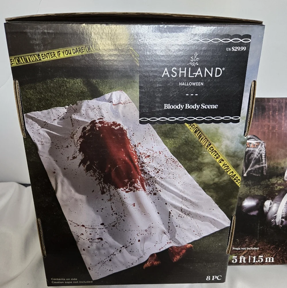 NEW Ashland Halloween bloody body‎ scene and body in a bag scary decorations